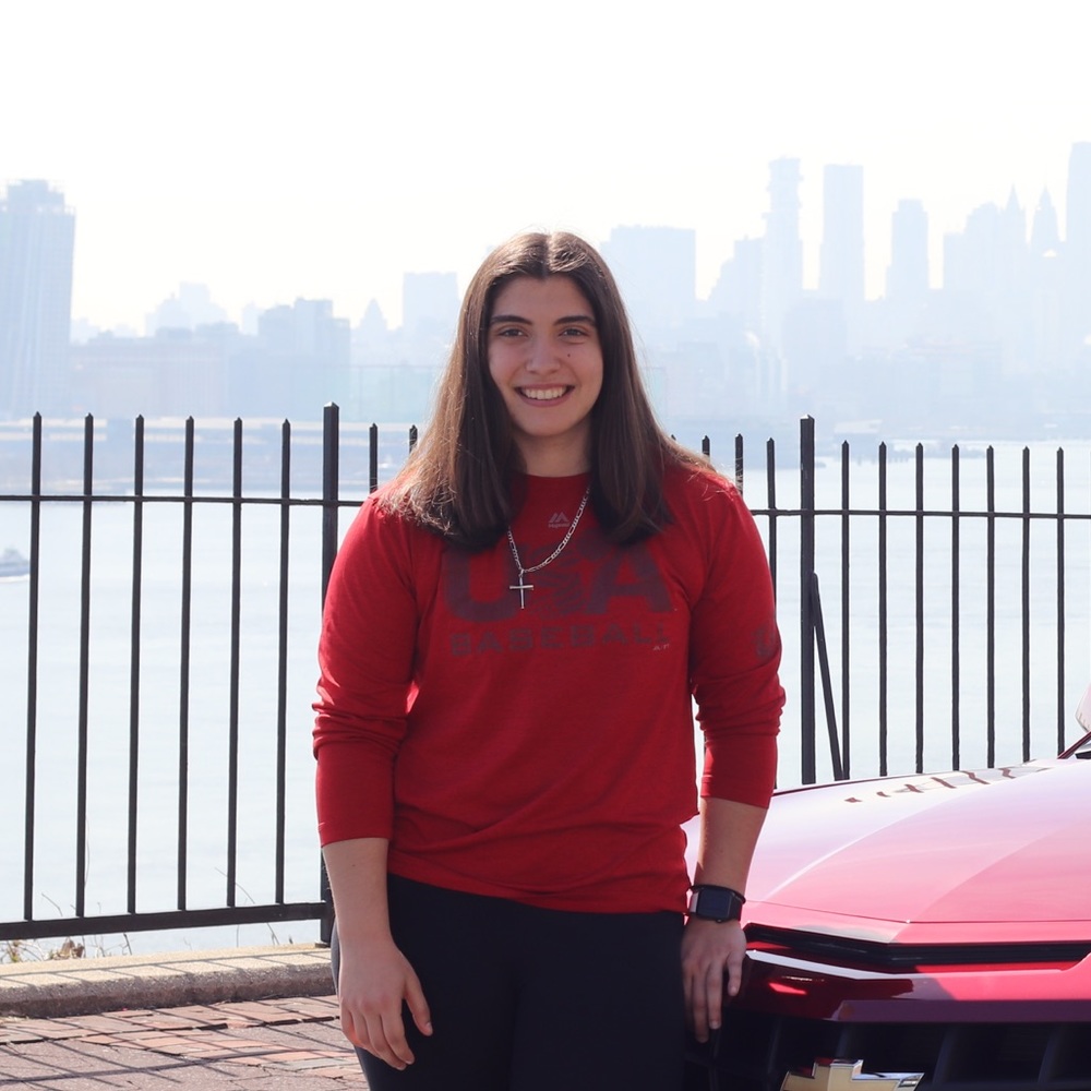 Meet your Posher, Alexia